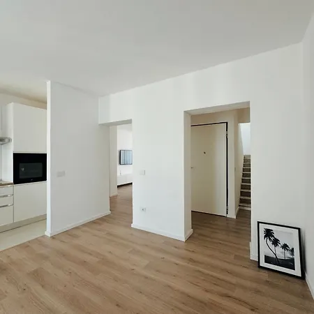 Saho Apartment *